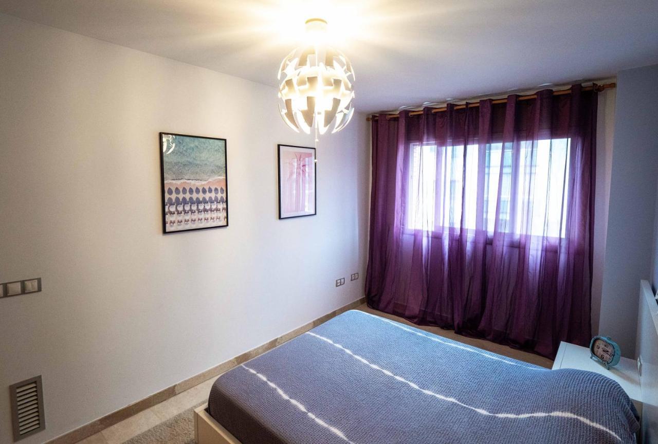 Two Bedroom Stylish Studio, 5 Minutes Walk From The Beach 료렛 드 마르 외부 사진